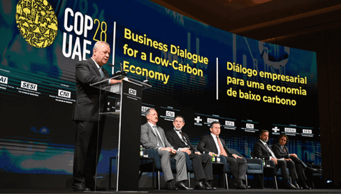Presidente da CNI, Ricardo Alban, discursa durante evento da COP28 em Dubai, em evento na Blue Zone da Convenção.
